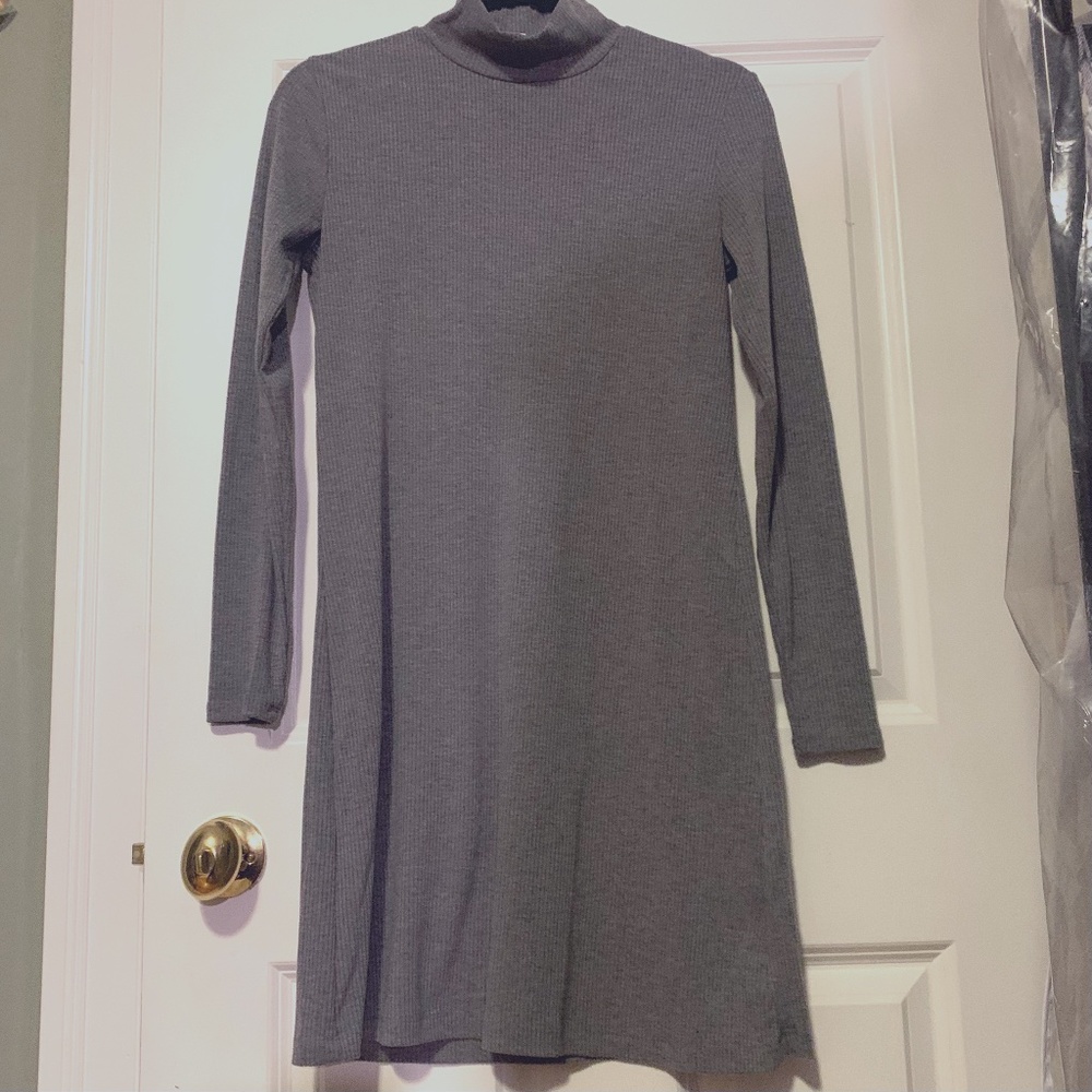 5 for $25 sale!! H & M basics knit dress